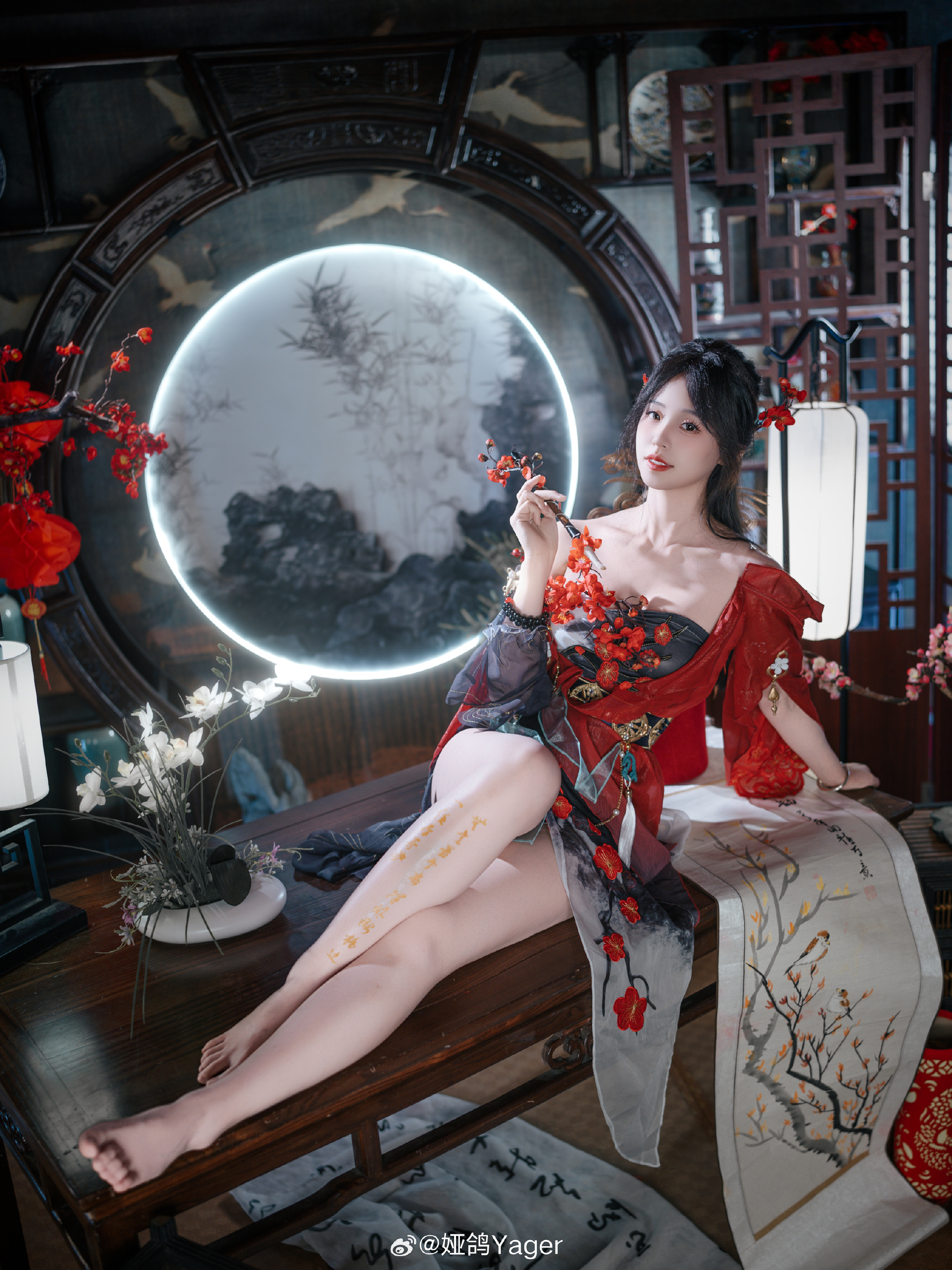 新年戒色别搞?永劫主持娅鸽晒照：一片雪白摄人心魄?