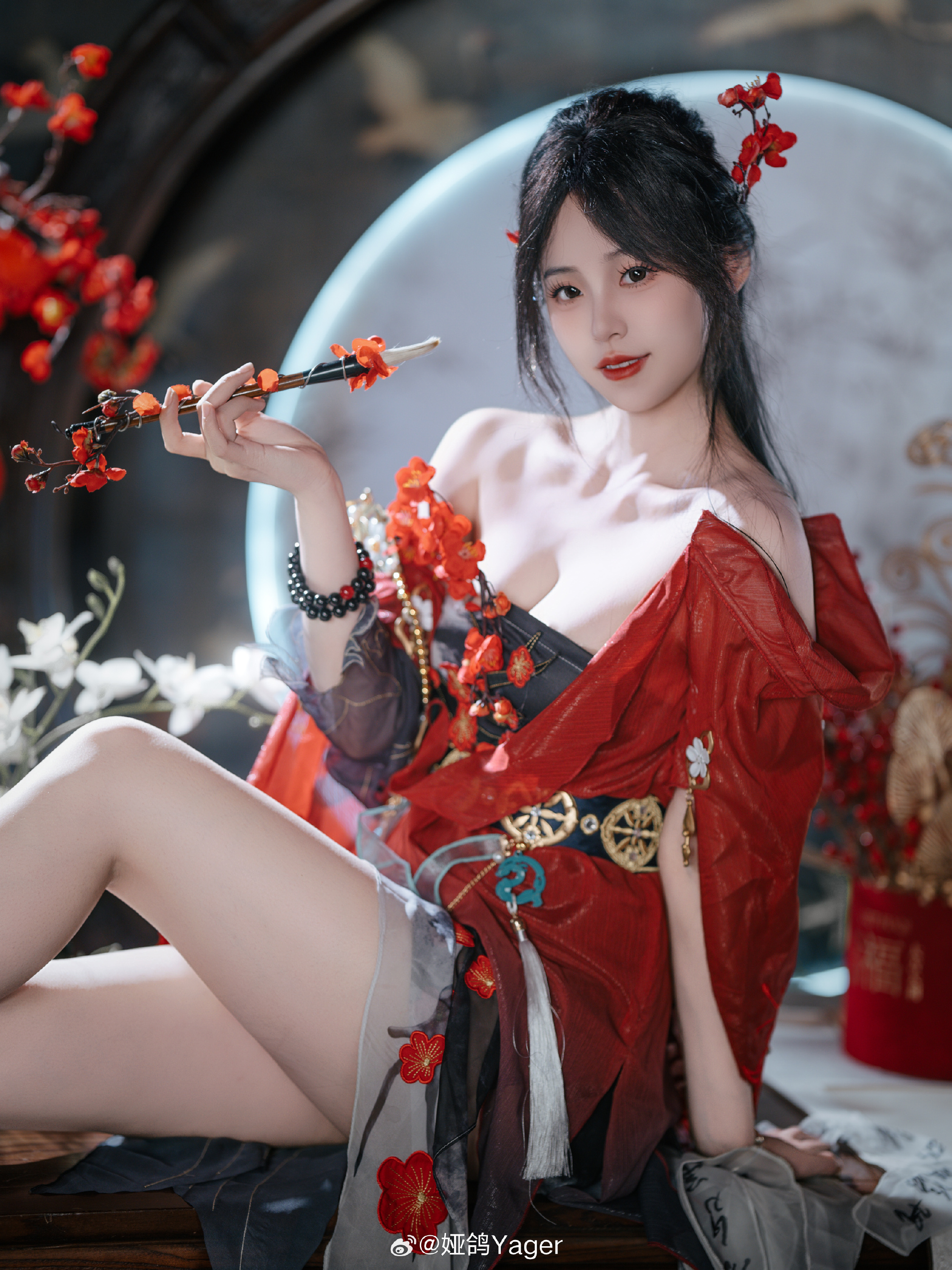 新年戒色别搞?永劫主持娅鸽晒照：一片雪白摄人心魄?