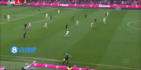 半场-拜仁暂1-1圣保利 凯恩破门奥利塞送助攻